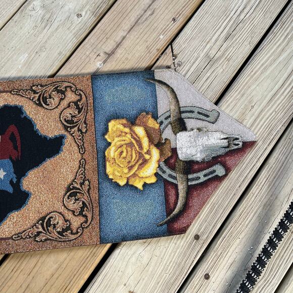 The Manual Woodworkers & Weavers Inc. Texas Theme Table runner 12 X 72 - Picture 4 of 10